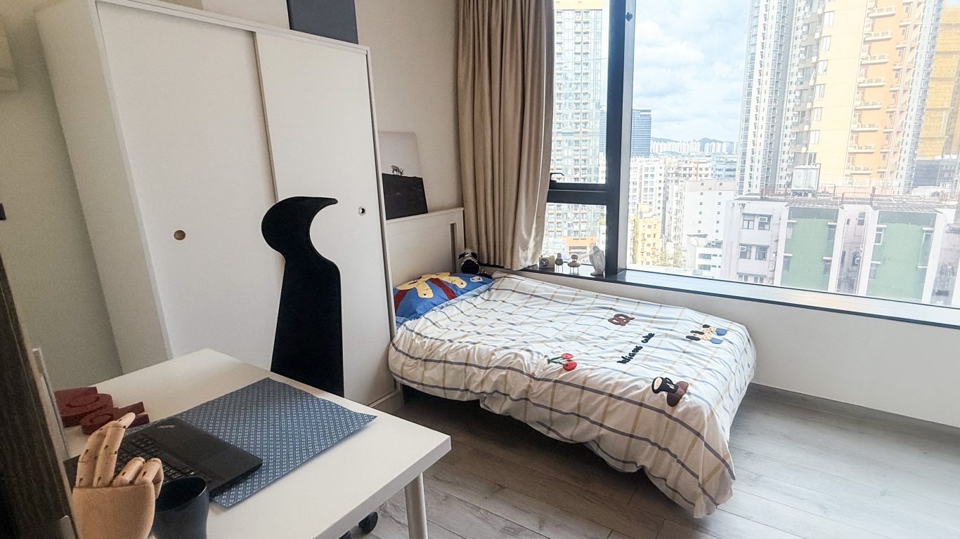 Bright and tranquil Y11 Student Residence offers private single rooms with large floor-to-ceiling windows